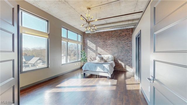 21 Furnace Street 607, Akron, OH 44308