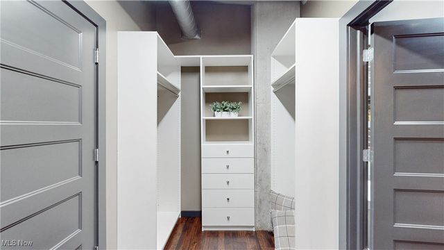 21 Furnace Street 607, Akron, OH 44308