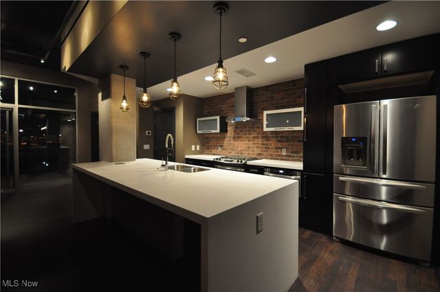 21 Furnace Street 607, Akron, OH 44308