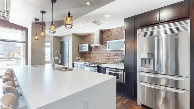 21 Furnace Street 607, Akron, OH 44308