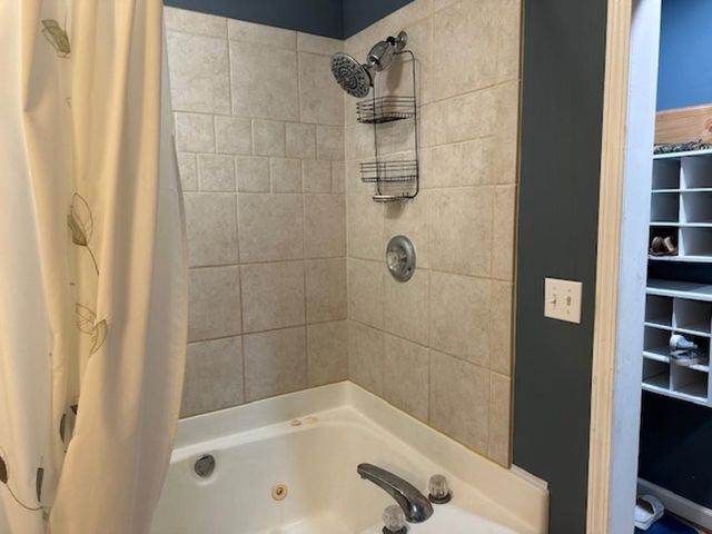 1095 E Prince Road, Landrum, SC 29356