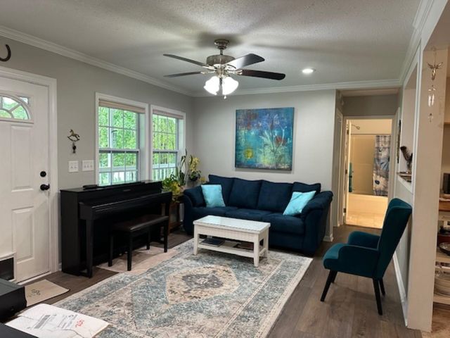 1095 E Prince Road, Landrum, SC 29356