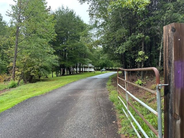 1095 E Prince Road, Landrum, SC 29356