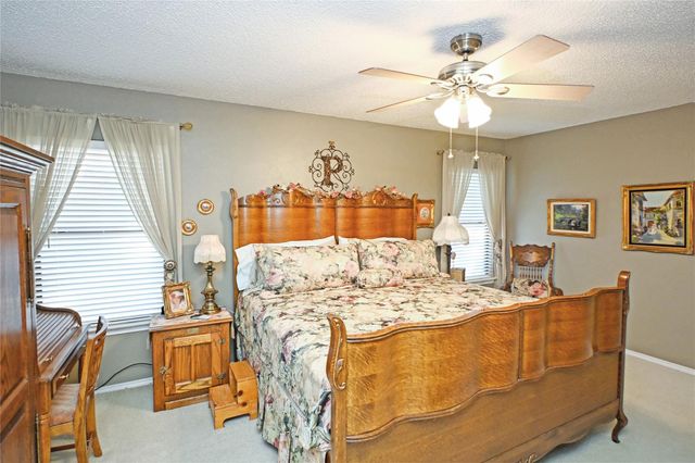 762 PINEHURST DR DR, New Braunfels, TX 78130