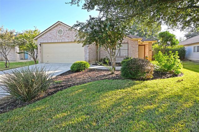 762 PINEHURST DR DR, New Braunfels, TX 78130