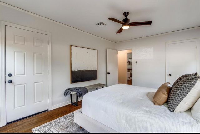 1323 Engle Avenue, Dallas, TX 75224