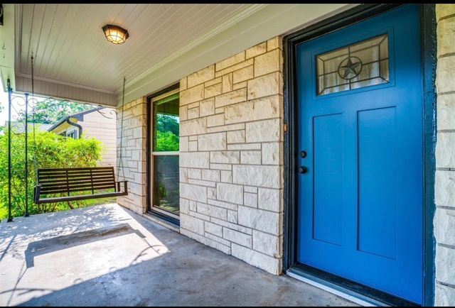 1323 Engle Avenue, Dallas, TX 75224