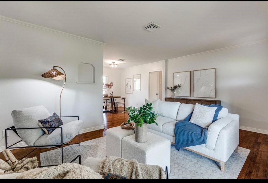1323 Engle Avenue, Dallas, TX 75224 — photo 2