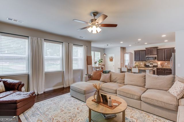 1429 Washington Rose Avenue, Hoschton, GA 30548