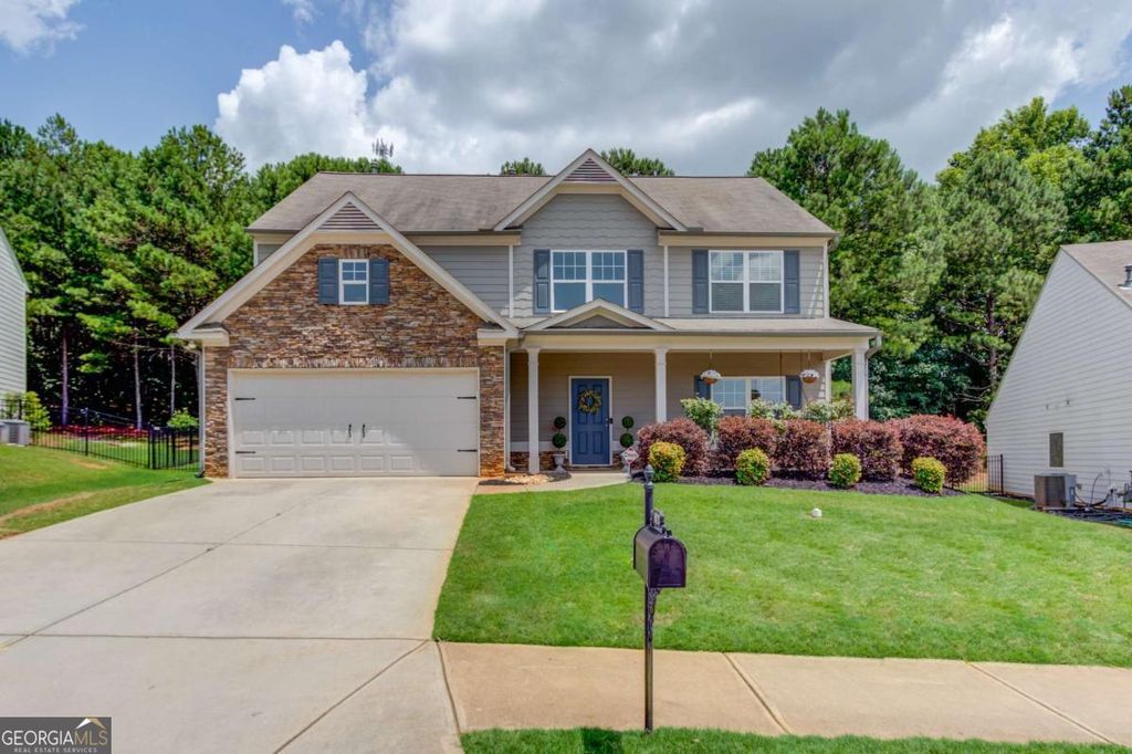 1429 Washington Rose Avenue, Hoschton, GA 30548