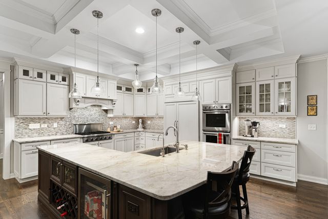 326 E Central Road, Arlington Heights, IL 60005