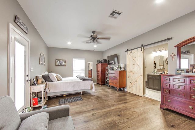 2501 Brady Rd, Theriot, LA 70397