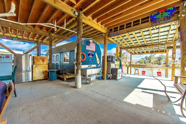 2501 Brady Rd, Theriot, LA 70397