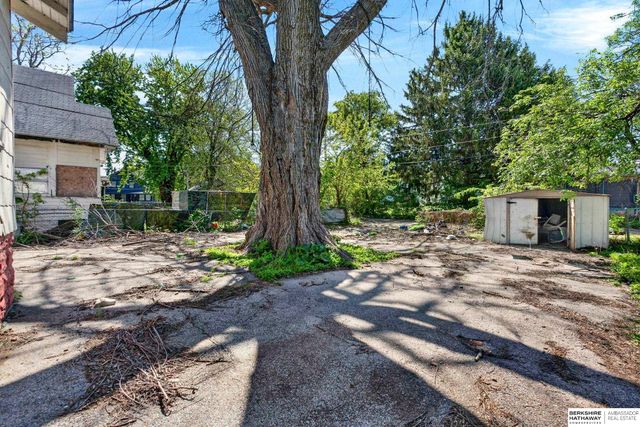 1811 Evans Street, Omaha, NE 68110
