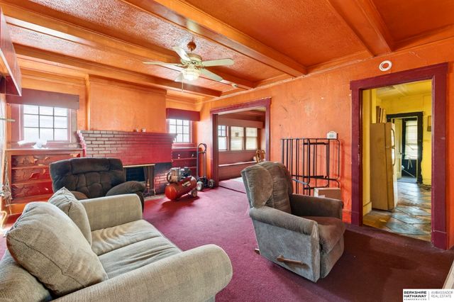 1811 Evans Street, Omaha, NE 68110