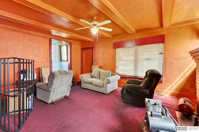 1811 Evans Street, Omaha, NE 68110