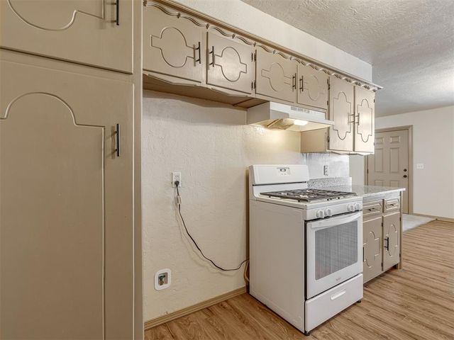 704 N Madison Avenue, Blanchard, OK 73010