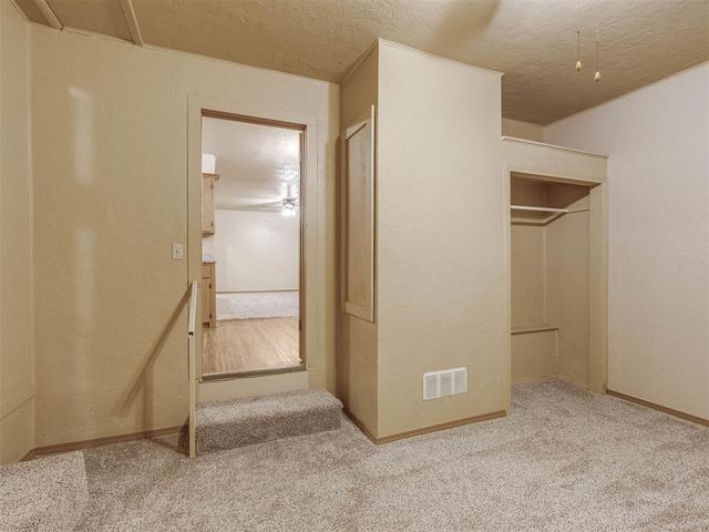 704 N Madison Avenue, Blanchard, OK 73010