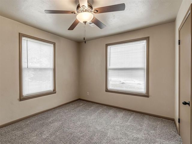 704 N Madison Avenue, Blanchard, OK 73010