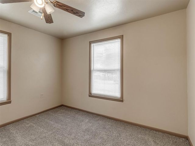 704 N Madison Avenue, Blanchard, OK 73010