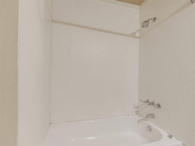 704 N Madison Avenue, Blanchard, OK 73010