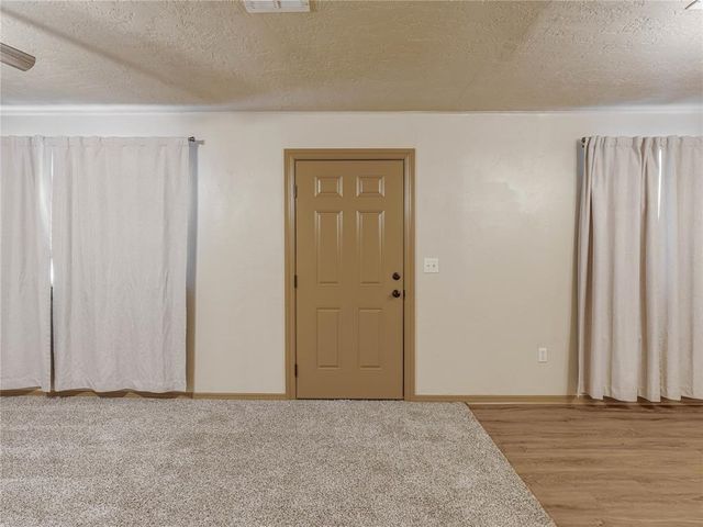 704 N Madison Avenue, Blanchard, OK 73010