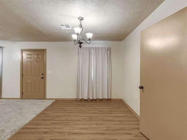 704 N Madison Avenue, Blanchard, OK 73010
