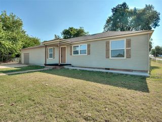 704 N Madison Avenue, Blanchard, OK 73010