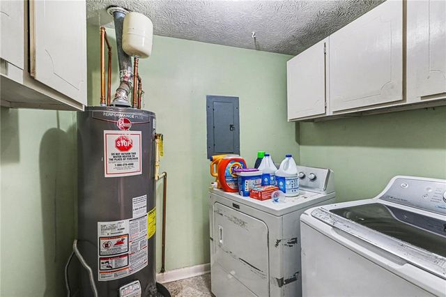 6066 Yoni Drive, Douglasville, GA 30135