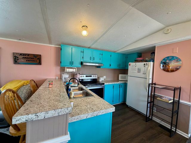 147 Oceanside Dr., Surfside Beach, SC 29575