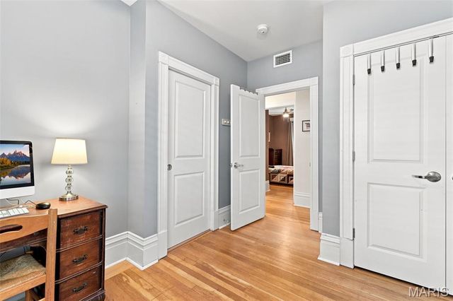 6115 Washington Boulevard 201, St Louis, MO 63112