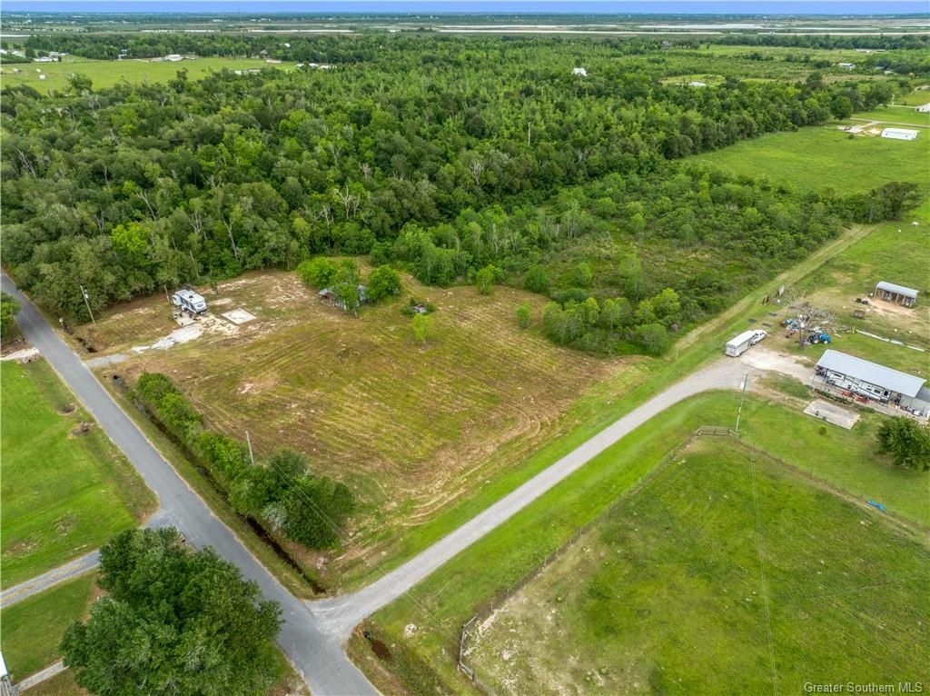 236 Delaney Road, Lake Charles, LA 70607