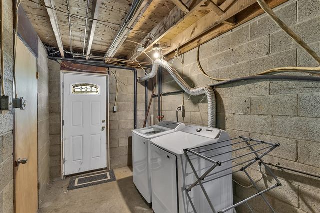 1903 Anna Ave, West Mifflin, PA 15122