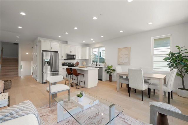 188 W Rincon Avenue, Campbell, CA 95008