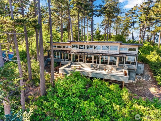 12 Eliza Island, Bellingham, WA 98226