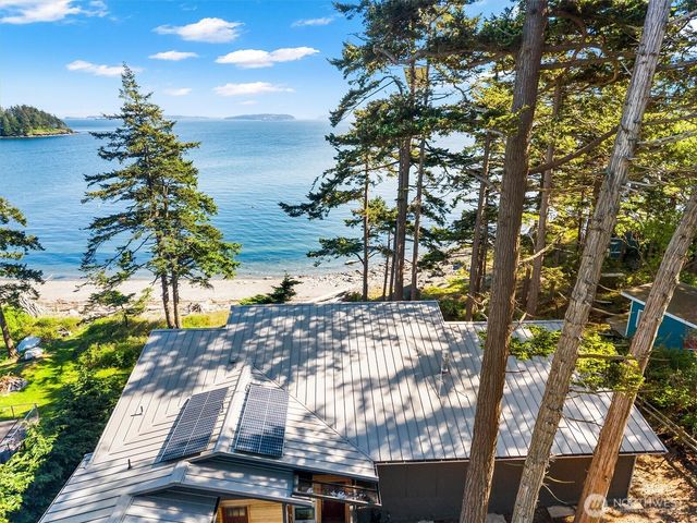 12 Eliza Island, Bellingham, WA 98226