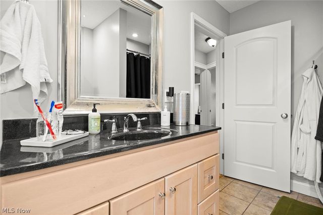 1379 Westlake Avenue, Lakewood, OH 44107