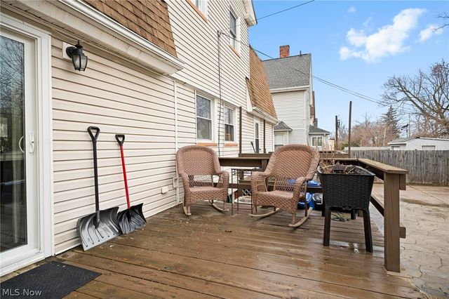 1379 Westlake Avenue, Lakewood, OH 44107