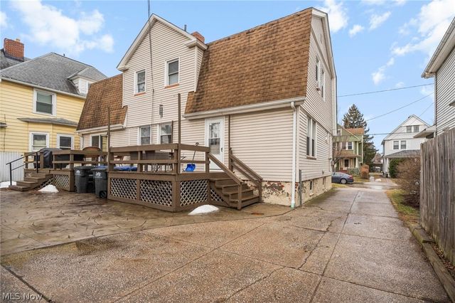 1379 Westlake Avenue, Lakewood, OH 44107