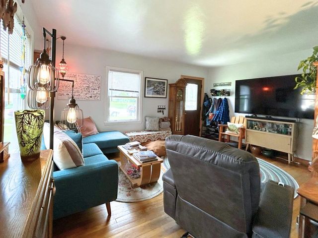 3350 E Van Norman Avenue, Cudahy, WI 53110