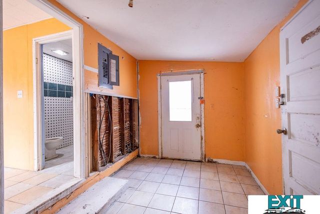 405 E 12th Street, Lexington, NE 68850