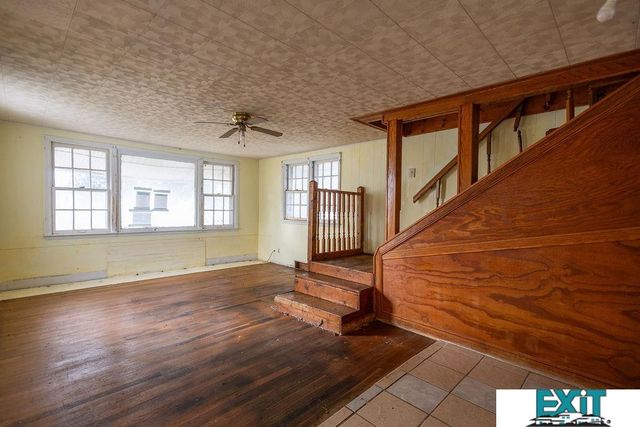 405 E 12th Street, Lexington, NE 68850