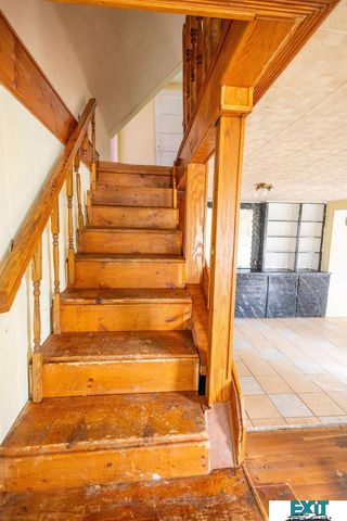 405 E 12th Street, Lexington, NE 68850