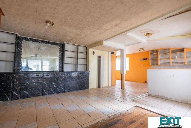 405 E 12th Street, Lexington, NE 68850