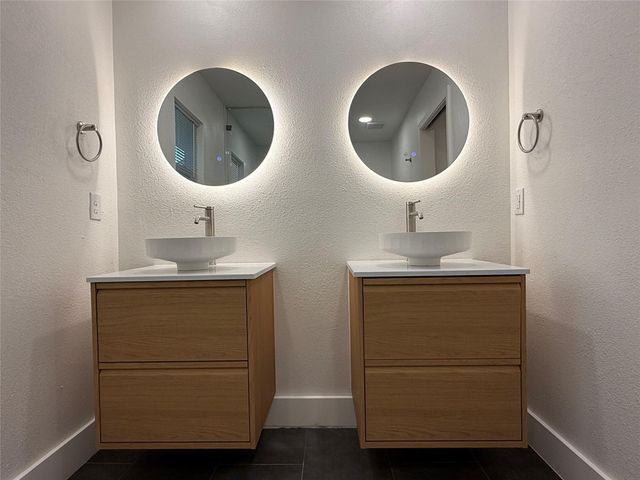 6712 Bryn Mawr DR, Austin, TX 78723