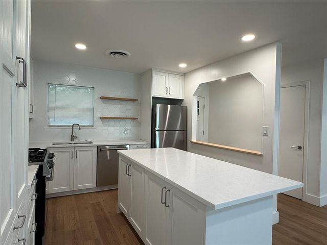 6712 Bryn Mawr DR, Austin, TX 78723