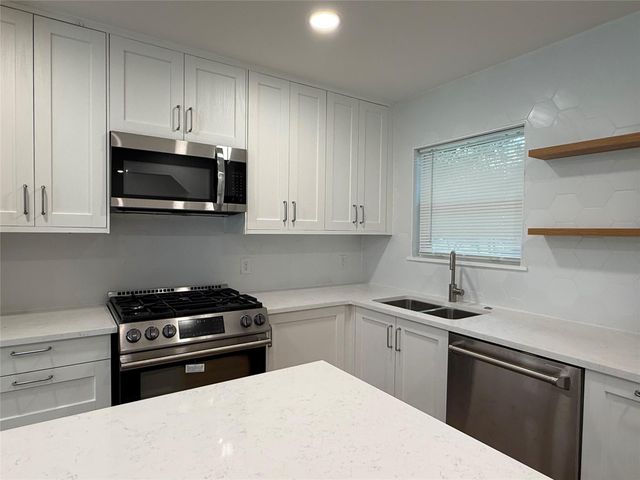 6712 Bryn Mawr DR, Austin, TX 78723