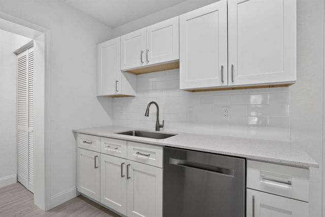 317 SW 19th Street, Fort Lauderdale, FL 33315