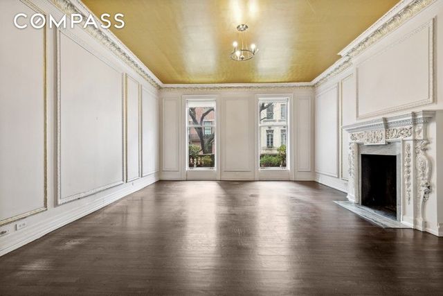 49 E 74th Street, New York City, NY 10021