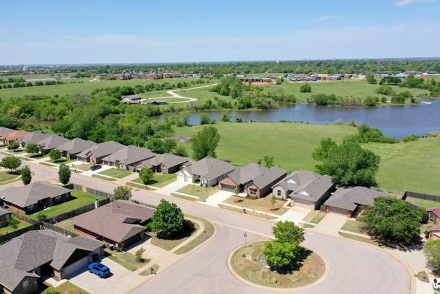 2313 Alameda Park Drive, Norman, OK 73071